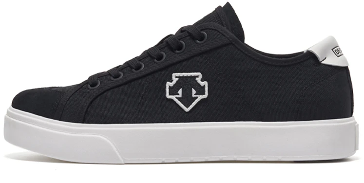 descente-sports-style-low-classic-embroidered-logo-black-d2291-lsn-01-bk