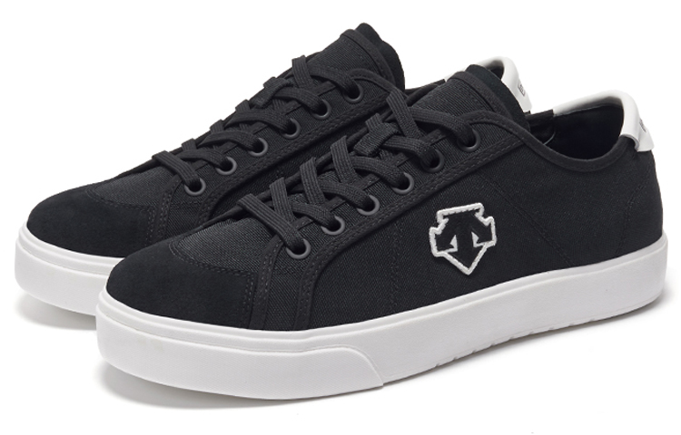Shop DESCENTE Sports Style Low 'Classic Embroidered Logo Black' D2291LSN01-BK