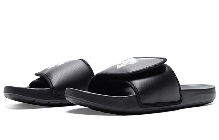 Lookbook DESCENTE迪桑特 運動風格戶外涼鞋 黑色