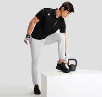 Polo DESCENTE TRAINING de secado rápido y absorción de humedad. D4231TPS55 18