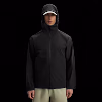 Shop DESCENTE 防水防風男士訓練夾克 適合城市、旅遊及休閒穿搭 D4331THJ55