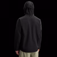 Purchase DESCENTE 防水防風男士訓練夾克 適合城市、旅遊及休閒穿搭 D4331THJ55