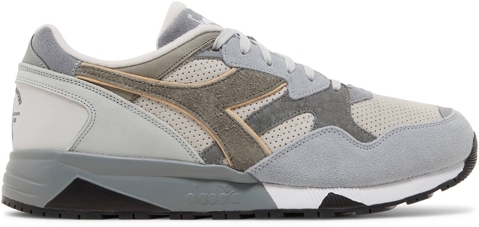 details-matter-x-diadora-n9002-the-traveler