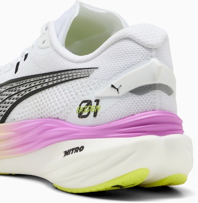 偏离硝基3 Ekiden Glow跑鞋 311894-01 Lookbook 偏离硝基3 Ekiden Glow跑鞋 311894-01