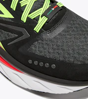 Shop Diadora ATOMO V7000-2 跑鞋 101.180223_C0871