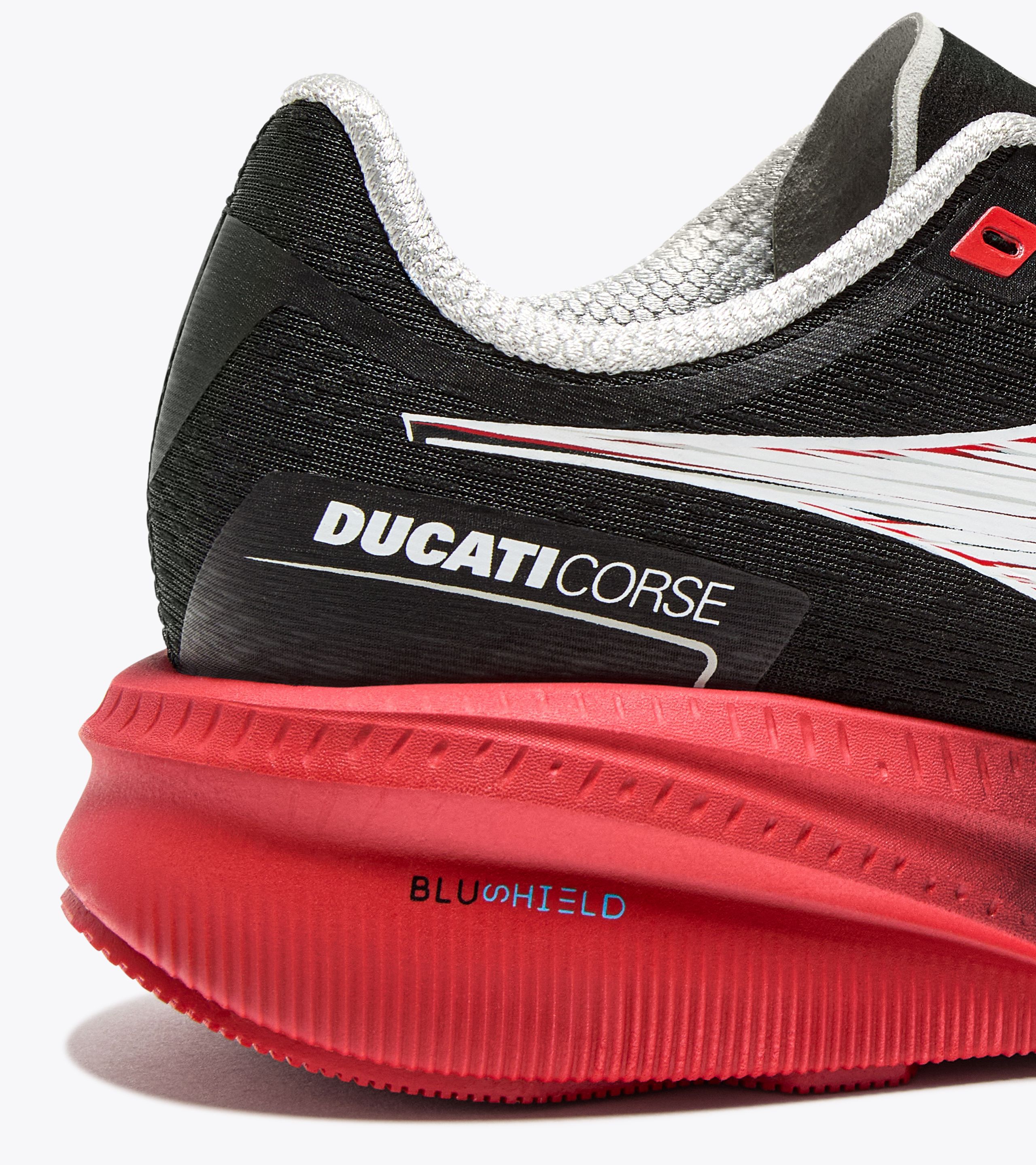 Purchase Diadora DUCATI VELOCE 5 (Mantener el nombre original) 101.182677_D1122
