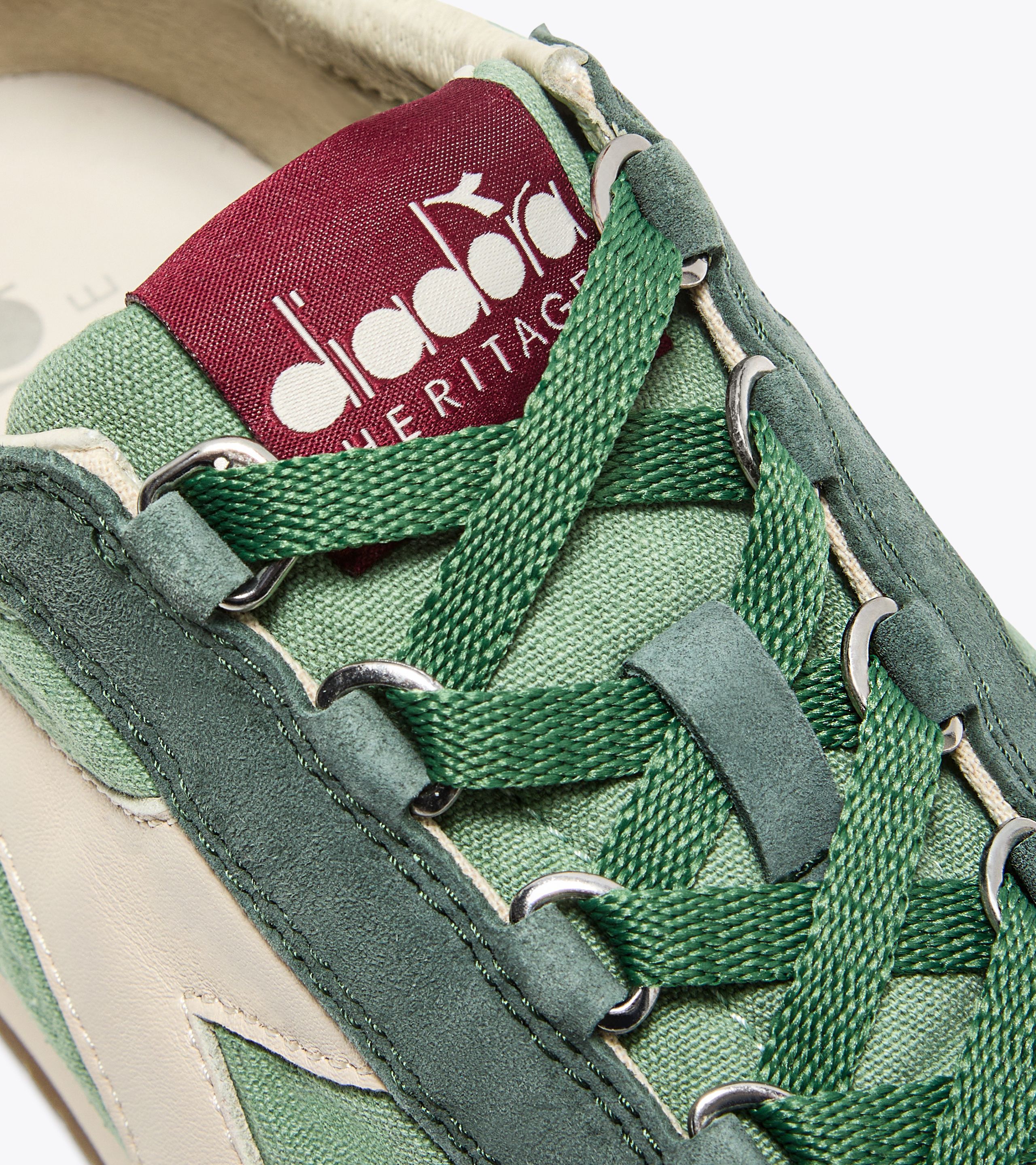 Purchase Diadora 에퀴페 캔버스 SW EVO 201.181576_70202