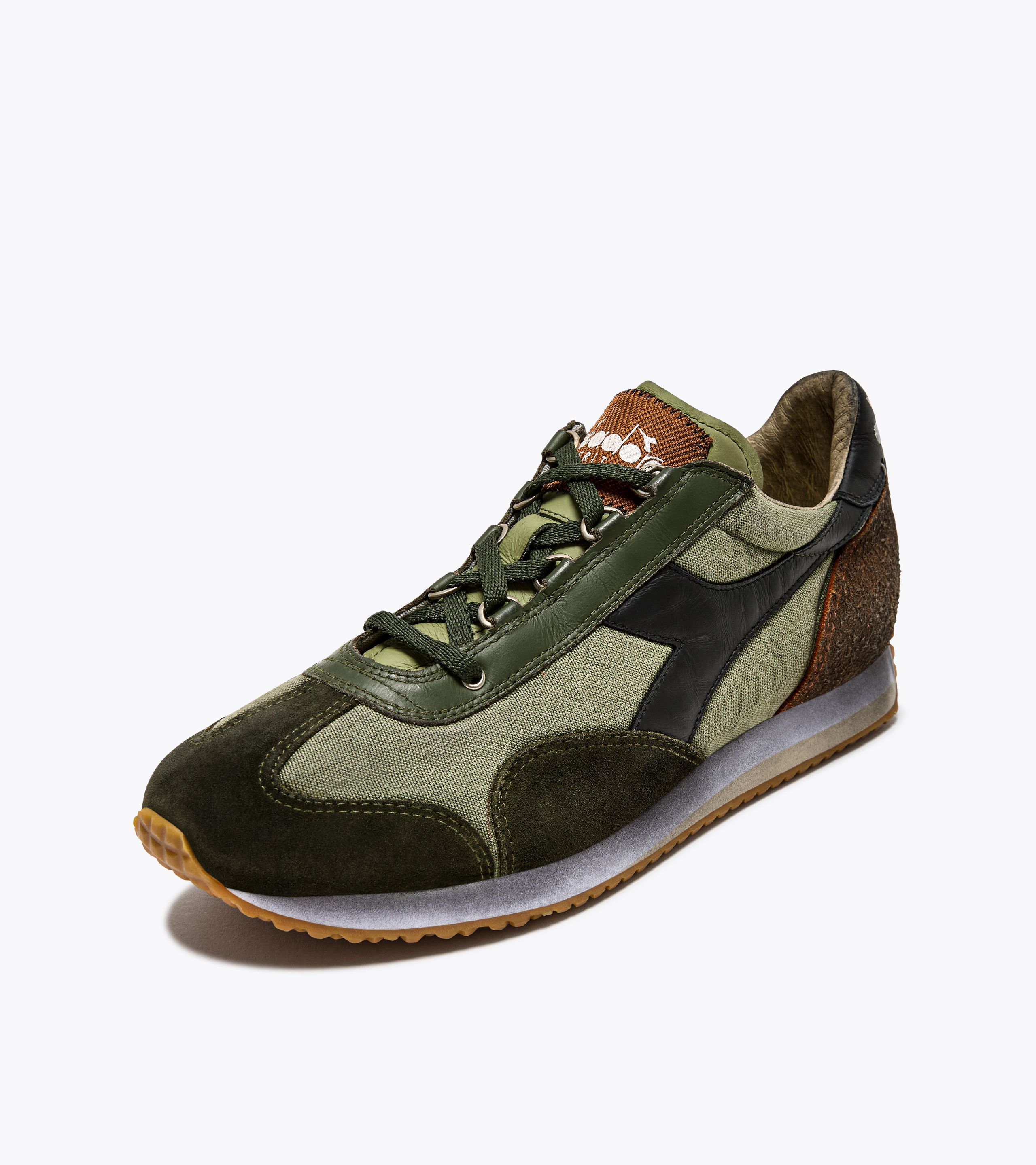 Order Diadora EQUIPE DIRTY SW EVO Sepatu Sneakers Pria 201.181251_70396