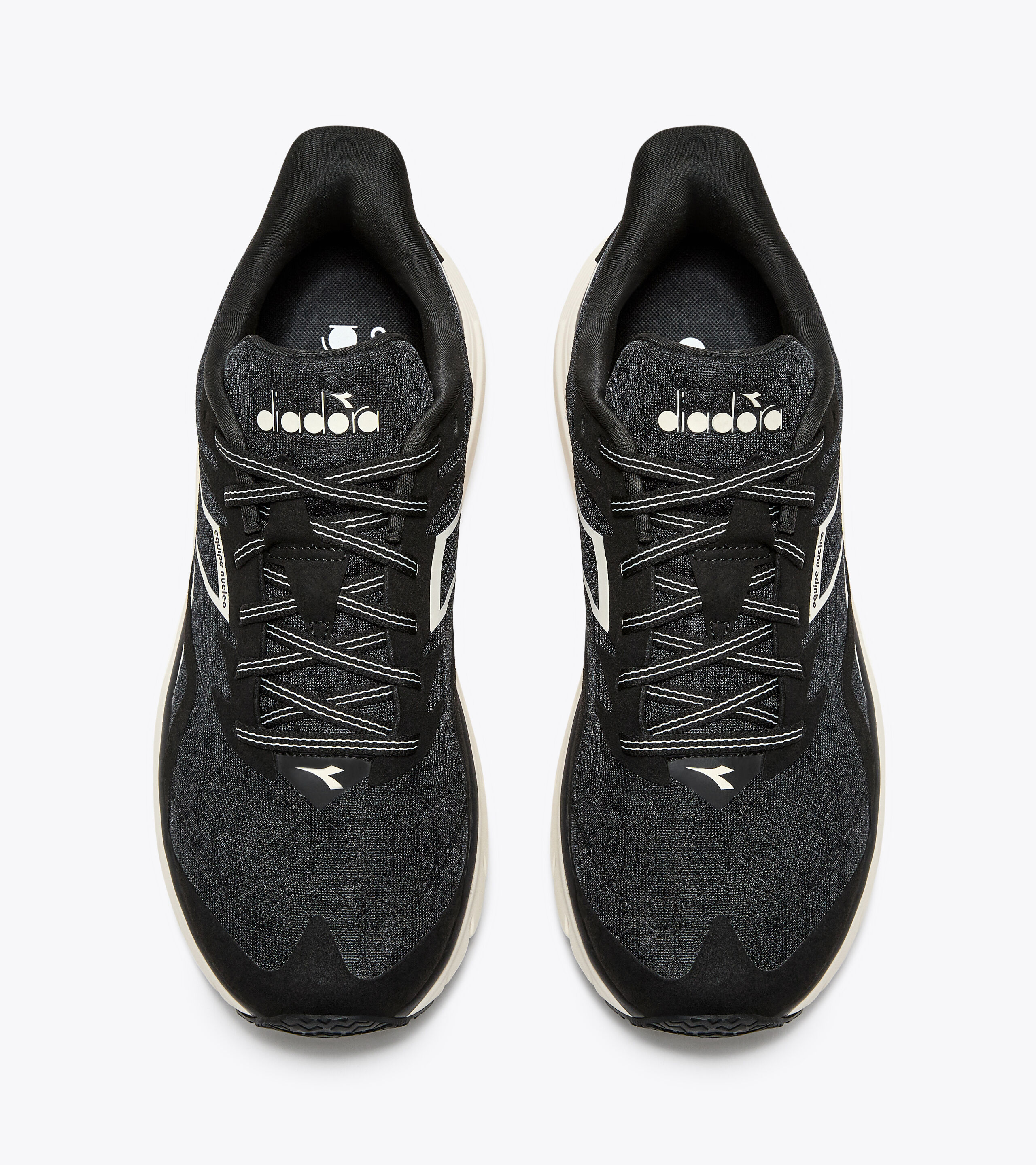 Details for 디아도라 EQUIPE NUCLEO 101.179094_C2609