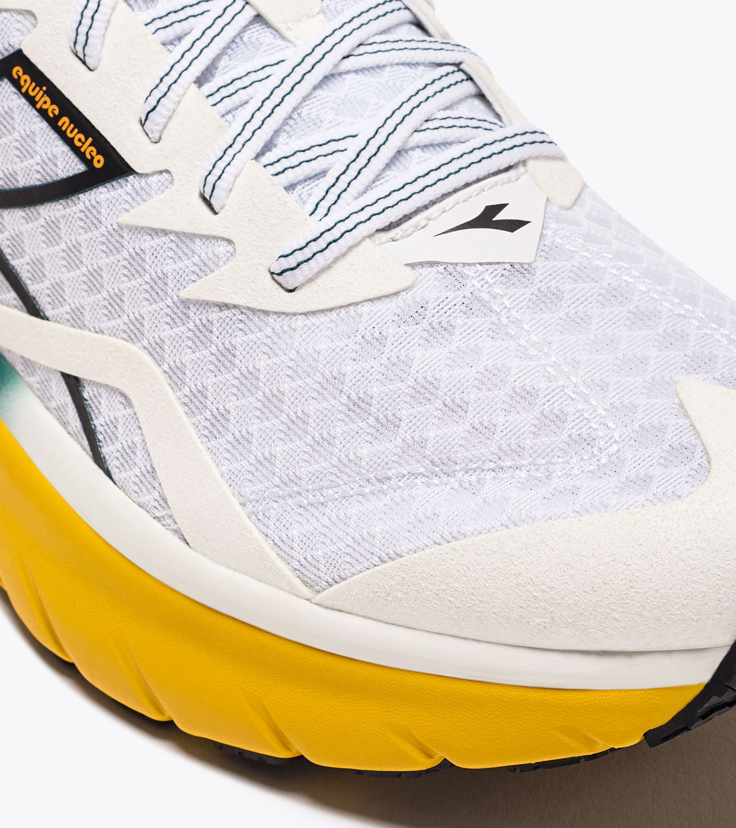 Shop 디아도라 EQUIPE NUCLEO 101.179094_D0863