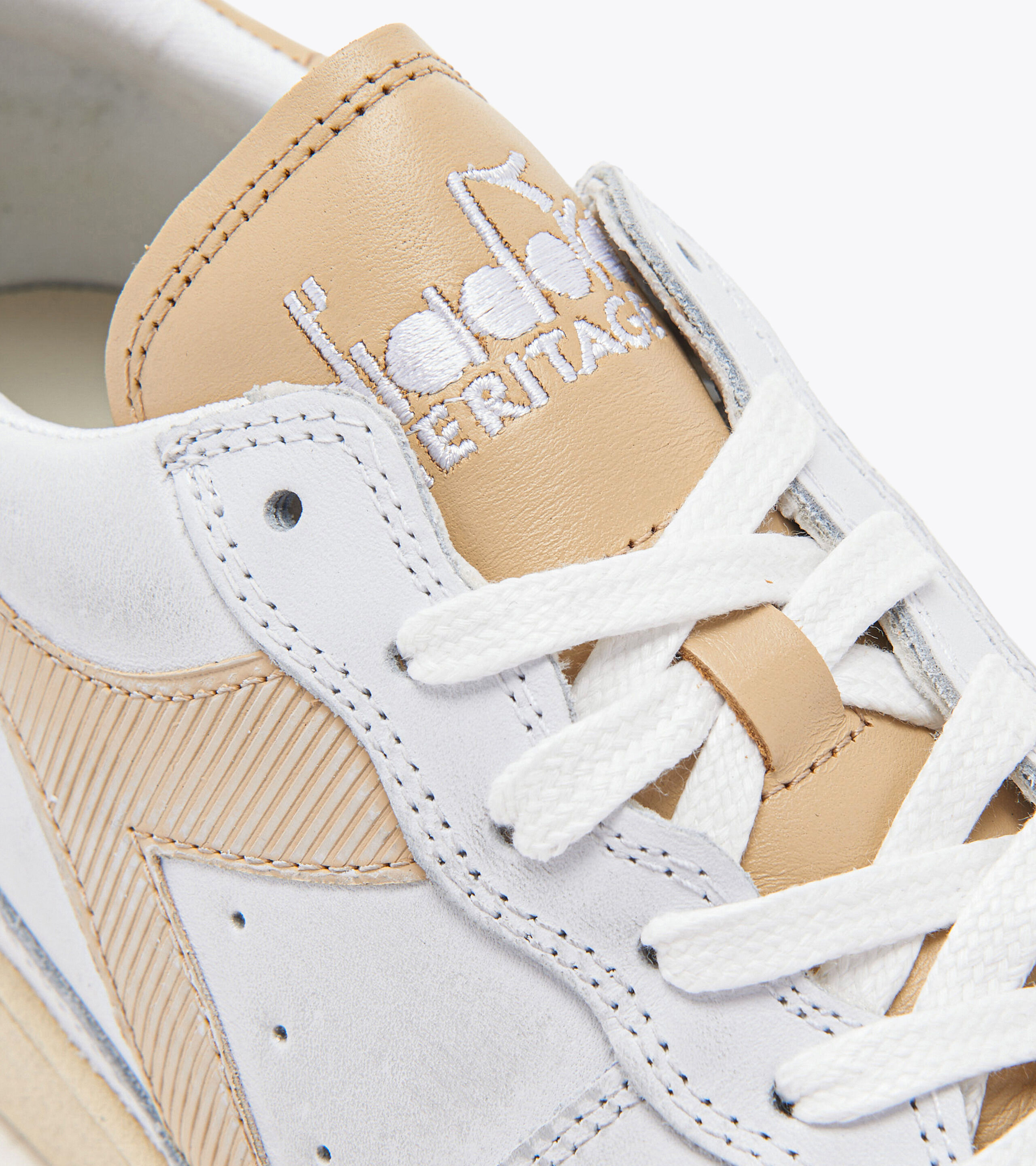 Purchase Diadora MI 篮球低帮复古款 201.179043_C1354