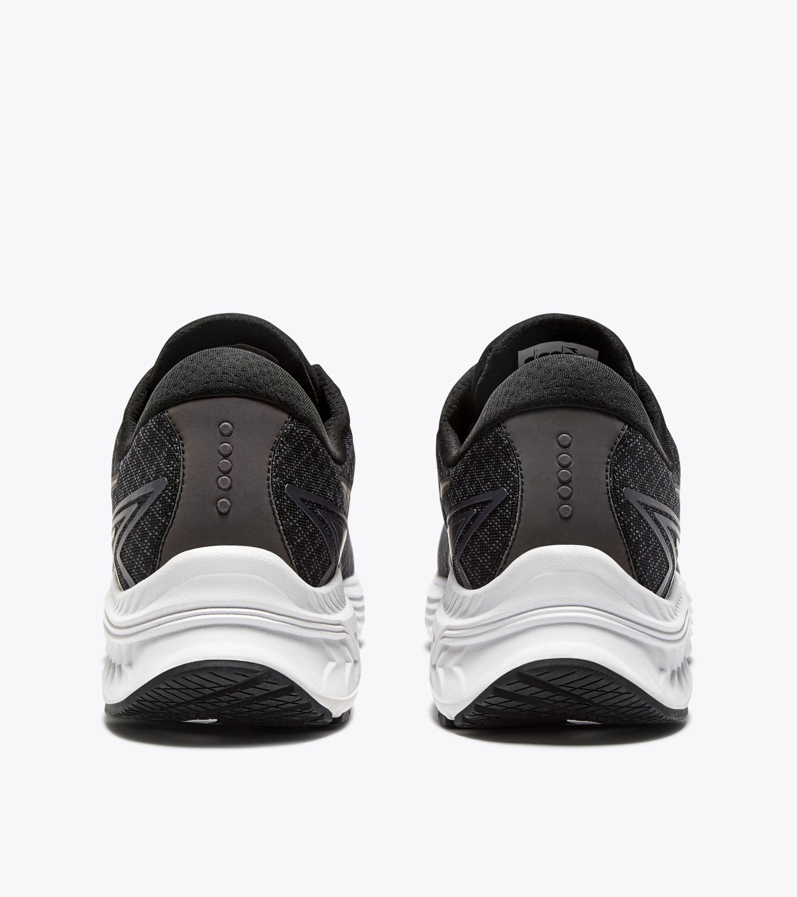 Diadora MYTHOS BLUSHIELD 10 VORTICE HIP 圖 2