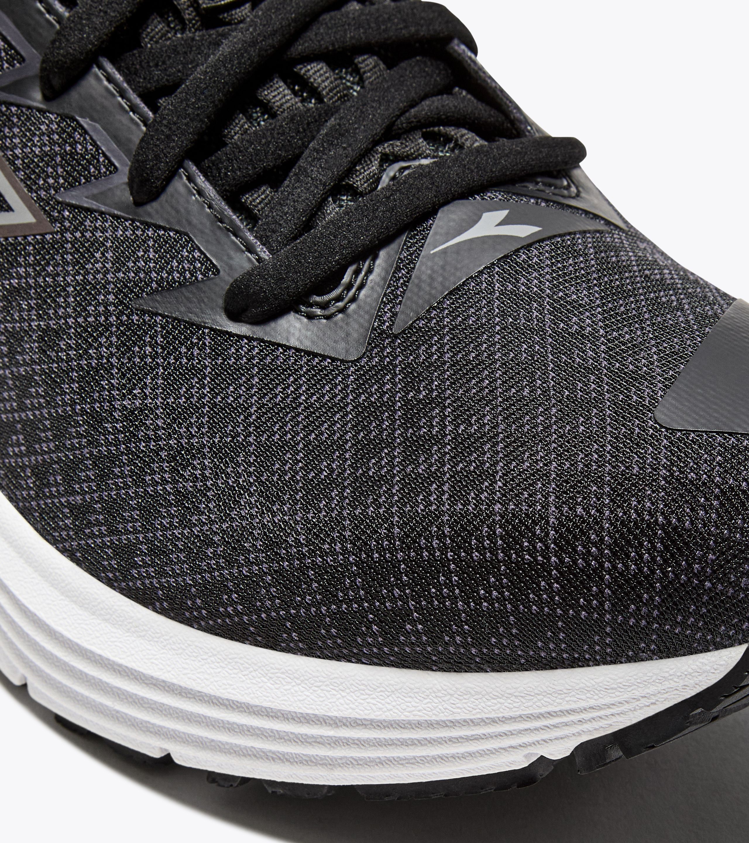 Diadora MYTHOS BLUSHIELD 10 VORTICE HIP 圖 3