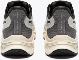 Order Diadora MYTHOS BLUSHIELD 9 VORTICE Sepatu Lari 101.180247_C9614