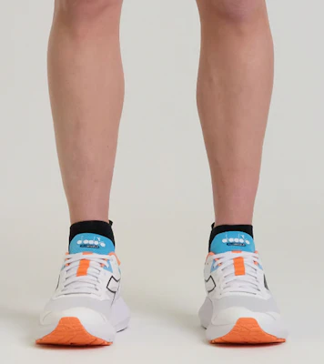 迪亚多纳 MYTHOS BLUSHIELD VIGORE 3跑鞋 101.180680_D1247 Order 迪亚多纳 MYTHOS BLUSHIELD VIGORE 3跑鞋 101.180680_D1247