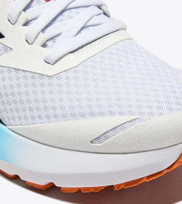 迪亚多纳 MYTHOS BLUSHIELD VIGORE 3跑鞋 101.180680_D1247 Shop 迪亚多纳 MYTHOS BLUSHIELD VIGORE 3跑鞋 101.180680_D1247