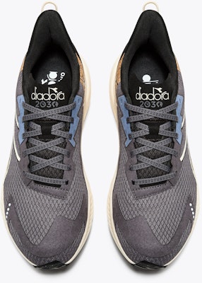 Diadora MYTHOS BLUSHIELD VOLO 4 2030 101.180227_C2763 Details for Diadora MYTHOS BLUSHIELD VOLO 4 2030 101.180227_C2763