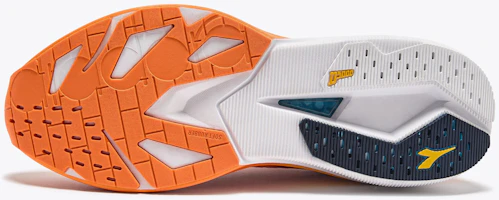 Purchase Diadora MYTHOS BLUSHIELD VOLO 5 Hardloopschoenen 101.181488_D1273