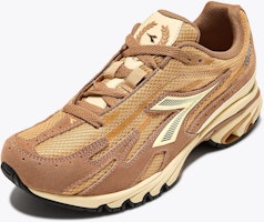 Shop Diadora MYTHOS PROPULSION 280 麂皮運動鞋 501.178547_25064