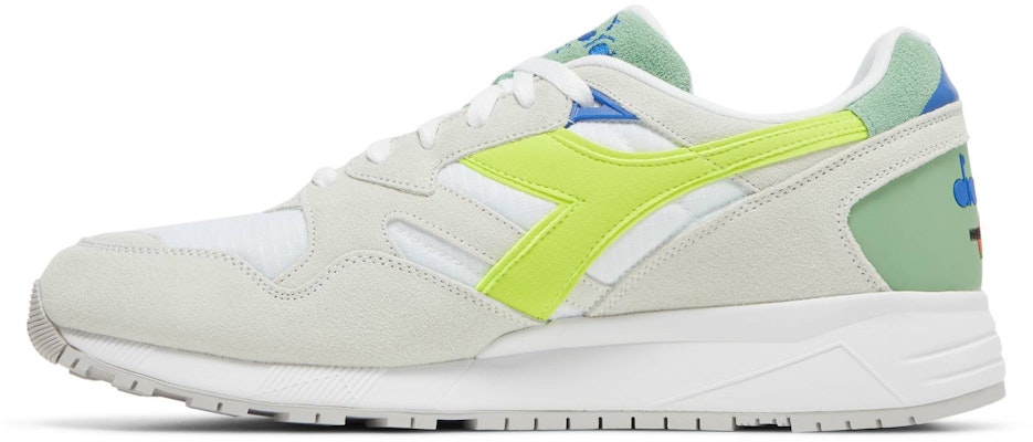 Diadora N9002 Bola 'Putih Hijau Asam' 501-178368-C2416 Lookbook Diadora N9002 Bola 'Putih Hijau Asam' 501-178368-C2416