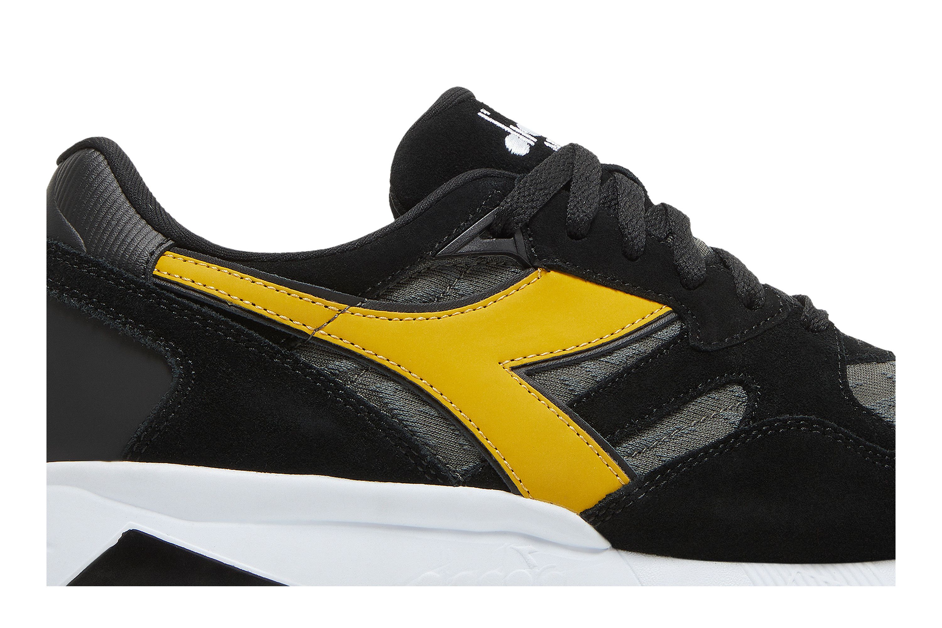 Lookbook Diadora N9002 Lux '黑色奢华金' 501-178351-C6341