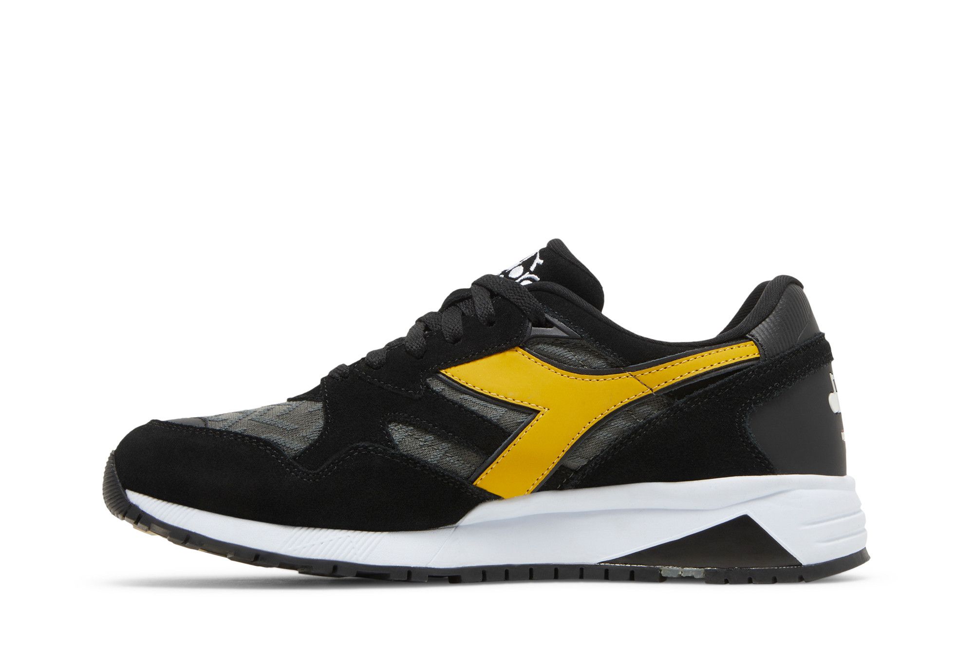 Shop Diadora N9002 Lux '黑色奢华金' 501-178351-C6341
