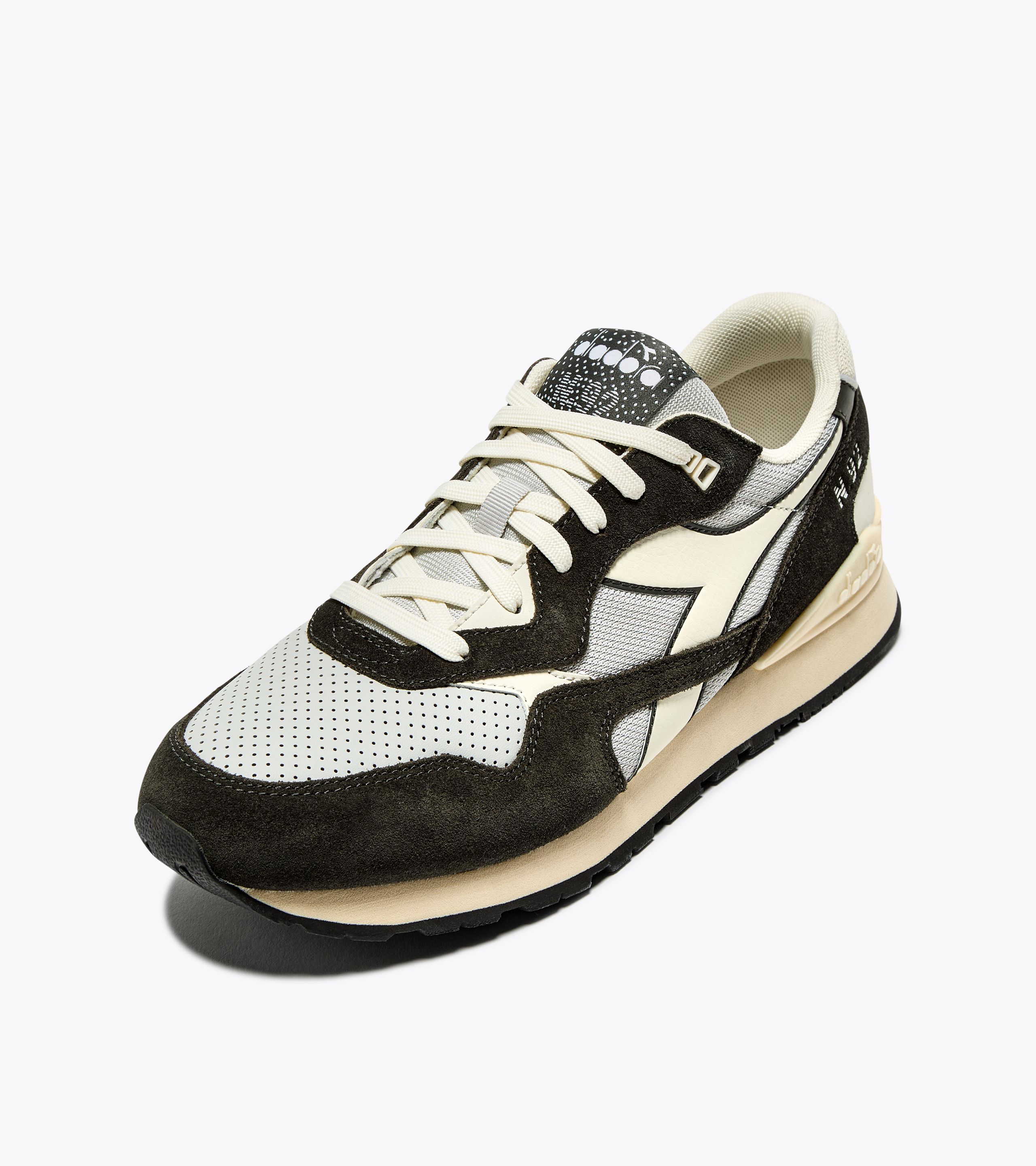 Lookbook Diadora N.92 ADVANCE Sepatu Sneakers Pria/Wanita 501.181441_D1279