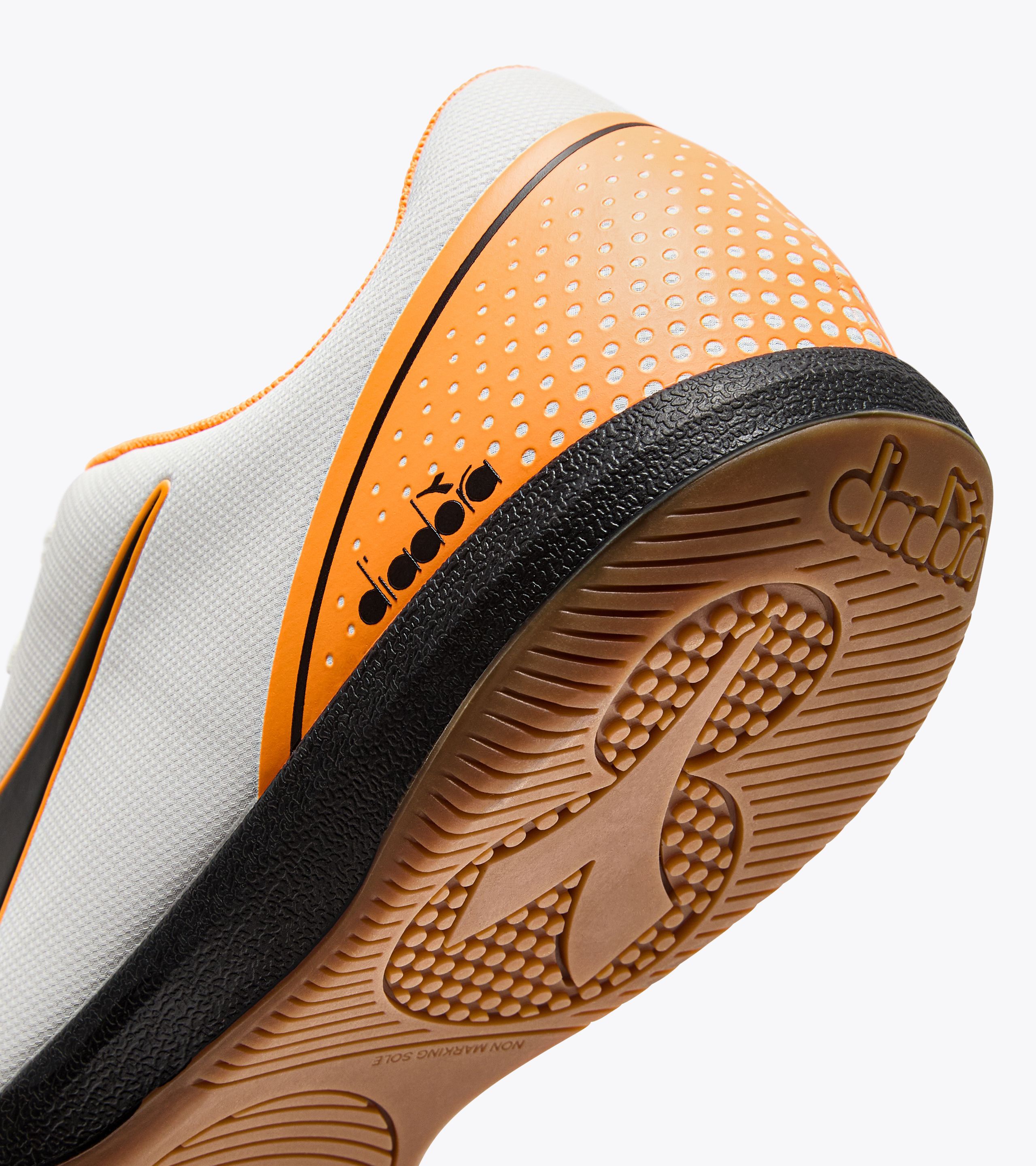 Shop Diadora PICHICHI 7 IDR Zapatillas Fútbol Sala. 101.180711_D1163