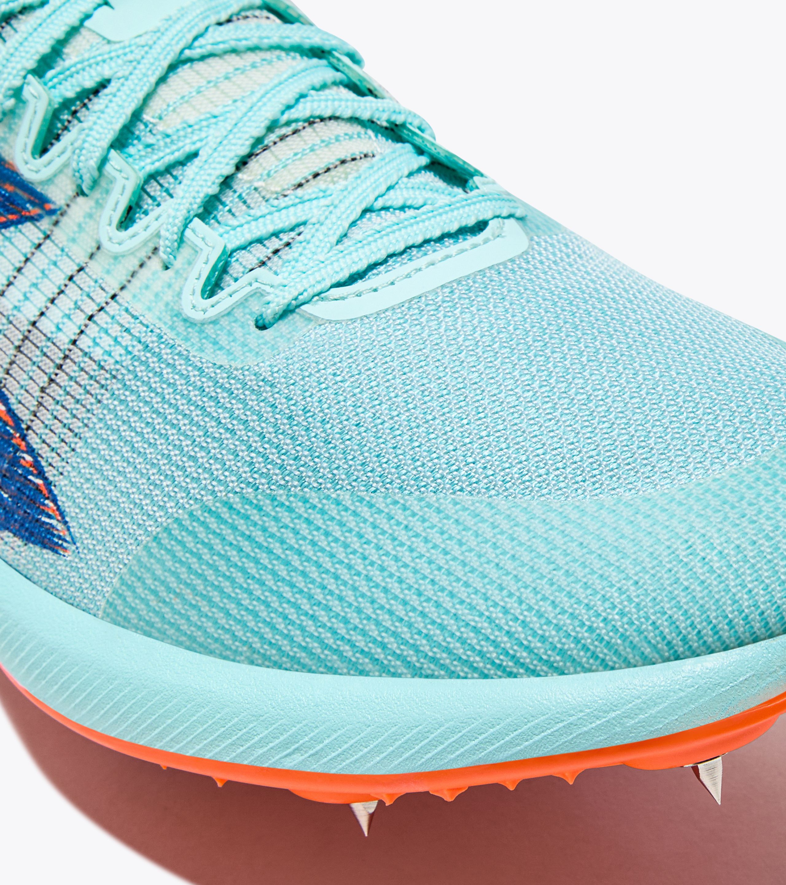 Shop Diadora VELOCITA 碳纖維運動鞋 101.180230_D1243