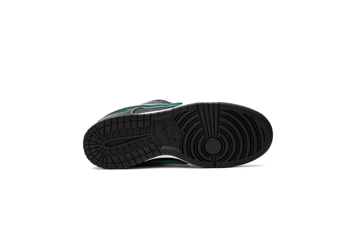 Diamond Supply Co. x Nike SB Dunk Low Pro 'Black Diamond' BV1310-001