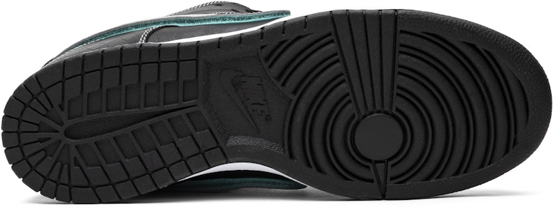 Diamond Supply Co. x Nike SB Dunk Low Pro 'Berlian Hitam' BV1310-001 Shop Diamond Supply Co. x Nike SB Dunk Low Pro 'Berlian Hitam' BV1310-001