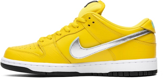 Diamond Supply Co. x Nike SB Dunk Low Pro '金絲雀鑽石' (家族與朋友限量) BV1310-700 Lookbook Diamond Supply Co. x Nike SB Dunk Low Pro '金絲雀鑽石' (家族與朋友限量) BV1310-700