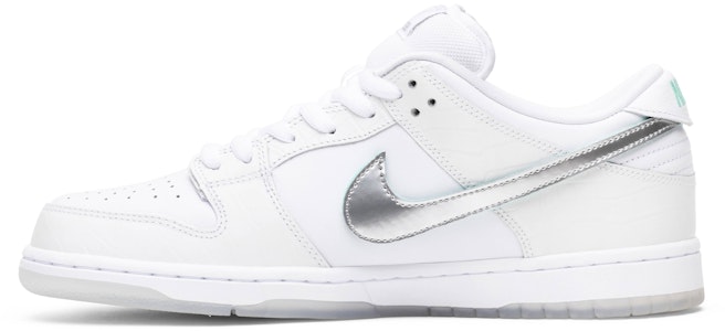 다이아몬드 서플라이 x 나이키 SB 덩크 로우 프로 '화이트 다이아몬드' BV1310-100 Lookbook 다이아몬드 서플라이 x 나이키 SB 덩크 로우 프로 '화이트 다이아몬드' BV1310-100