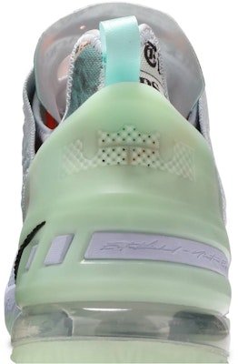 Diana Taurasi x Nike LeBron 18 'Visi GOAT' CQ9283-401 Sizing Diana Taurasi x Nike LeBron 18 'Visi GOAT' CQ9283-401