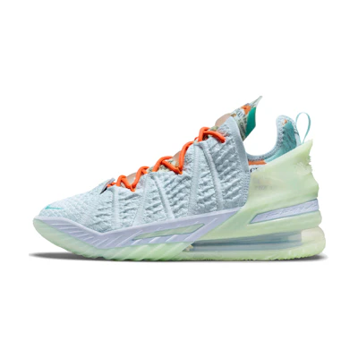 Diana Taurasi Nike LeBron 18 EP 'G.O.A.T.'