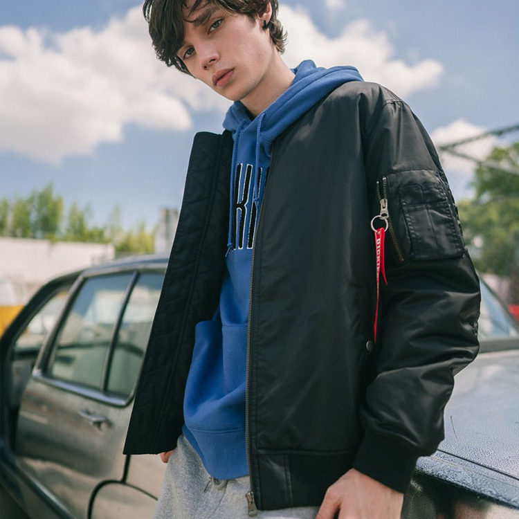 Purchase 迪克斯黑色學院風夾克，亮色羅紋飾邊 DK007003CC2