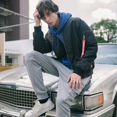 迪克斯黑色學院風夾克,亮色羅紋飾邊 DK007003CC2 Sizing 迪克斯黑色學院風夾克,亮色羅紋飾邊 DK007003CC2