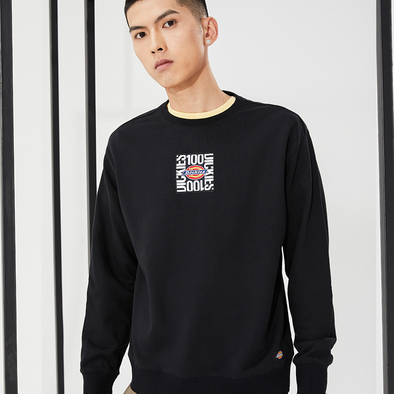 Sizing Dickies Logo Embroidered Crewneck Sweatshirt Unisex Black DK010129BLK