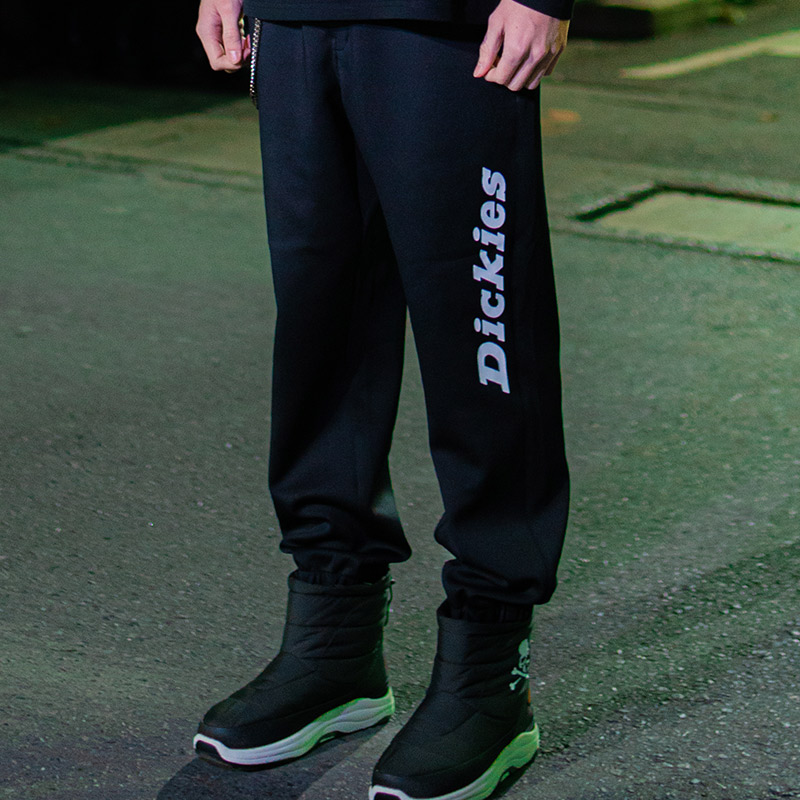 Shop ディッキーズ x マスターマインド JAPAN SS23 ロゴプリントジョガーパンツ 白/黒 メンズ DK011446BLK