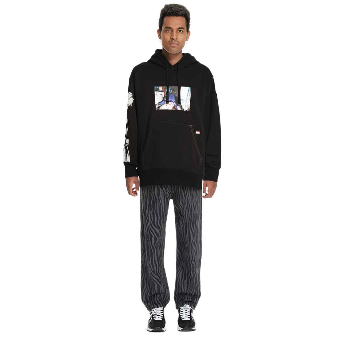 Sizing DIESEL  Black Graphic Print Sweatshirt - Comfortable and Stylish A035920IEAX-9XX