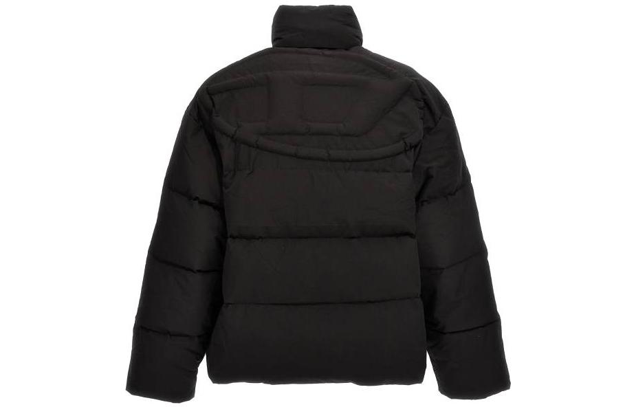 Lookbook DIESEL Jaket Hitam Berkerah Standar dengan Resleting. A114320BJAJ-9XX