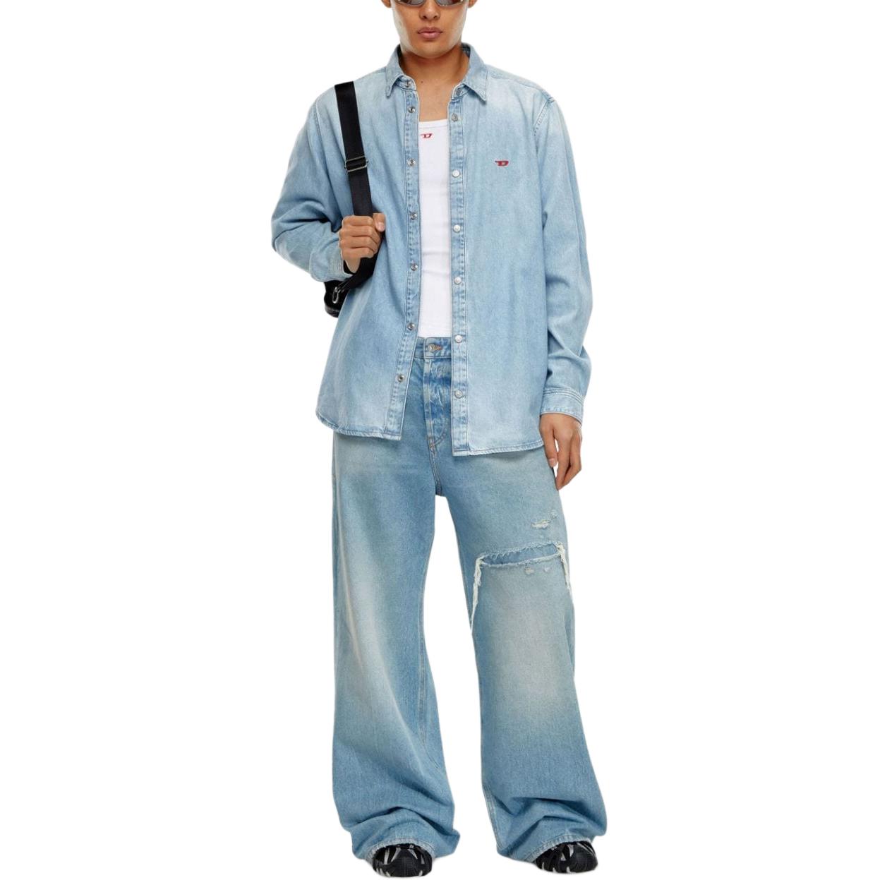 Lookbook DIESEL  Blue Denim Shirt with Embroidered Logo, Long Sleeve, Relaxed Fit. A03534068KC-01