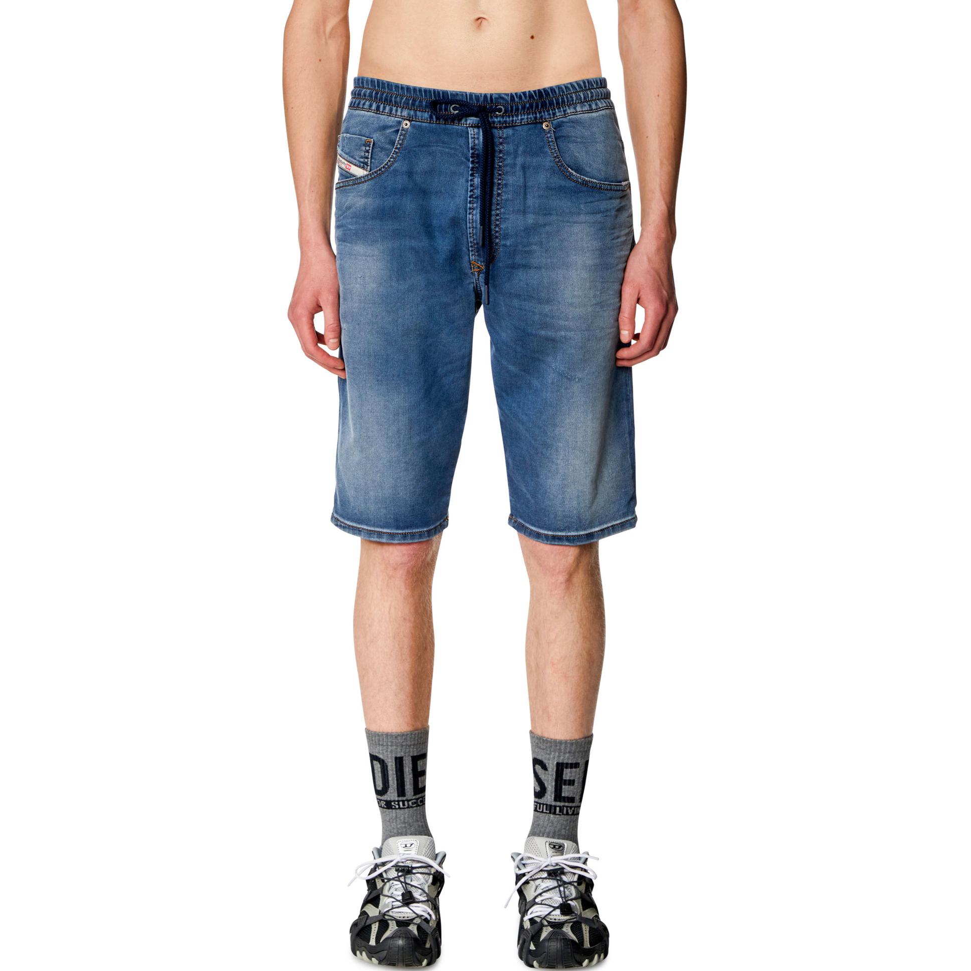 Shop DIESEL ブルー ストレートフィット デニムショーツ ドローストリング付き A12717068JV-01