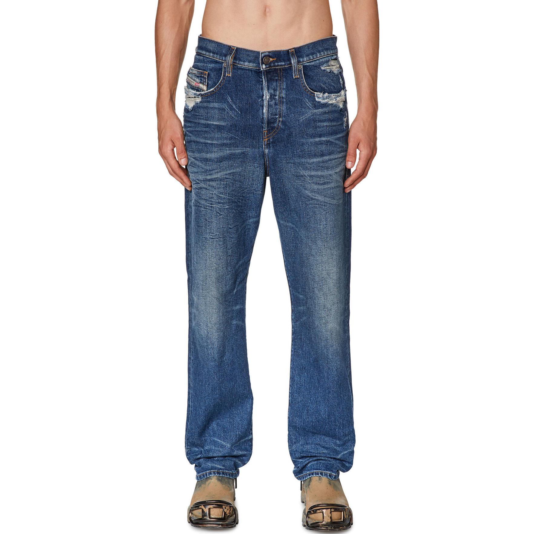 Lookbook ディーゼル ハンドクラフトディテール付きダメージボタンフライジーンズ A05156007Q2-01