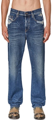 ディーゼル ハンドクラフトディテール付きダメージボタンフライジーンズ A05156007Q2-01 Lookbook ディーゼル ハンドクラフトディテール付きダメージボタンフライジーンズ A05156007Q2-01