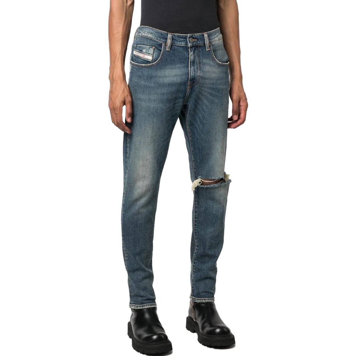 Purchase DIESEL 中腰修身漸層直筒牛仔褲 A03562007M5