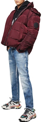 DIESEL 粉色可拆卸帽羽绒夹克. 00SWF00HAVA-red Shop DIESEL 粉色可拆卸帽羽绒夹克. 00SWF00HAVA-red