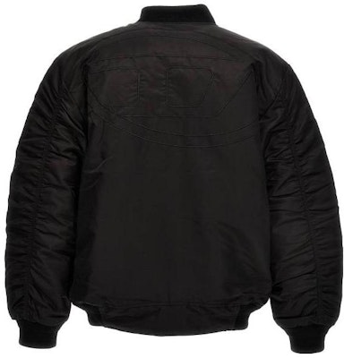 디젤 리버시블 블랙 자켓, 포켓과 지퍼 디자인. A106730HCAS9XX Lookbook 디젤 리버시블 블랙 자켓, 포켓과 지퍼 디자인. A106730HCAS9XX