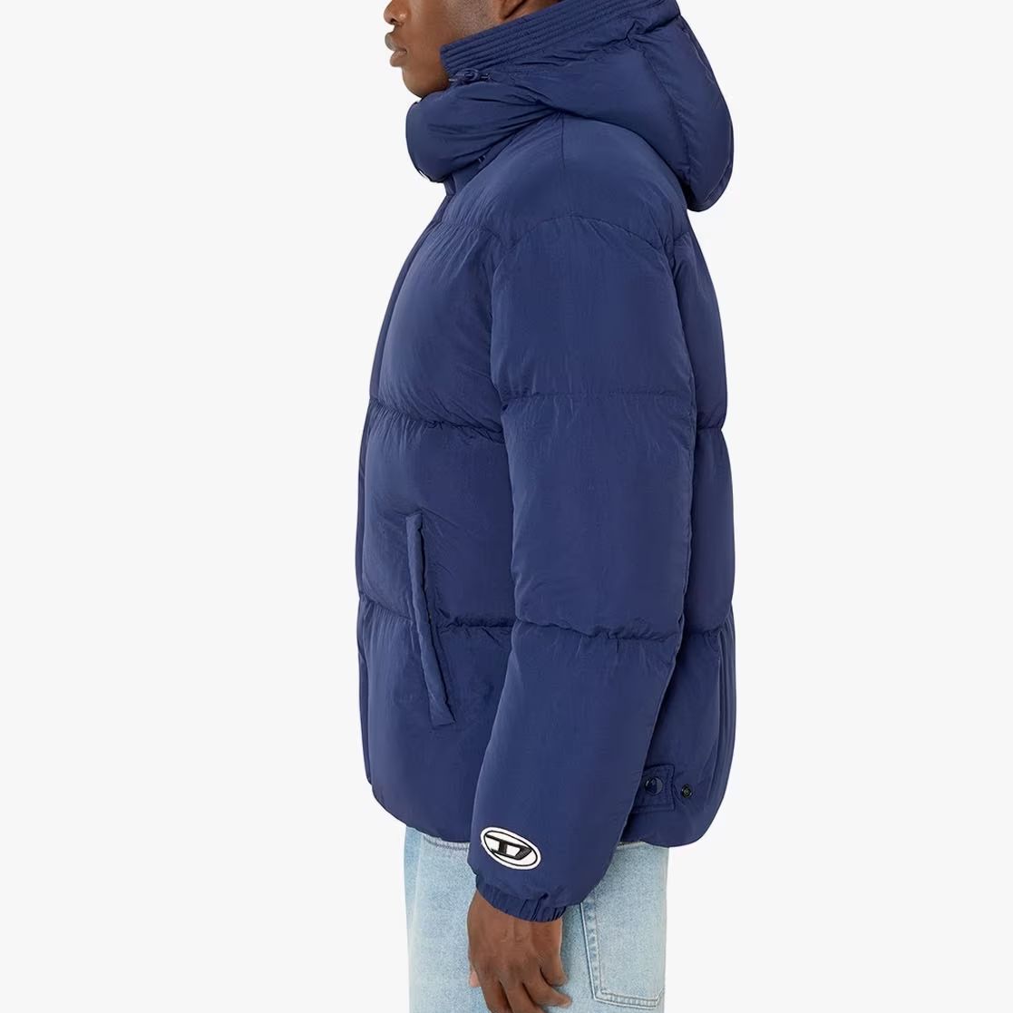 Shop DIESEL 純色連帽拉鍊棉質外套 藍色 410345073002