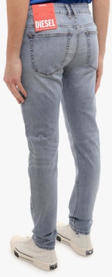 DIESEL 直筒牛仔褲附可拆卸皮帶 A03595069YX01 Details for DIESEL 直筒牛仔褲附可拆卸皮帶 A03595069YX01